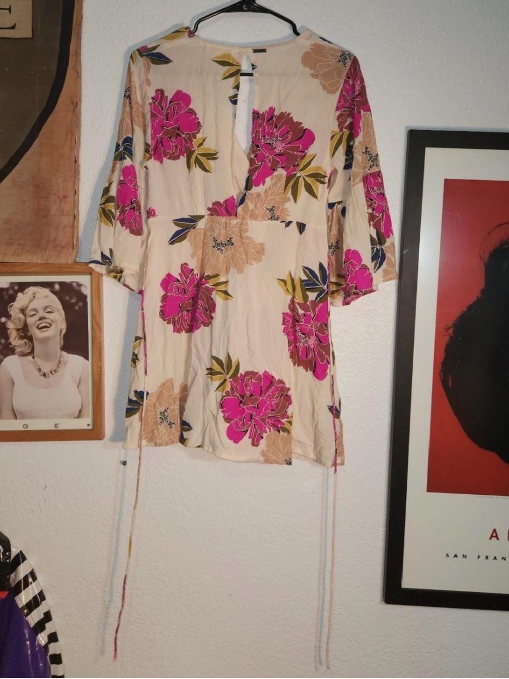 Billabong Cream dress with Pink Floral Print - Picture 3 of 3